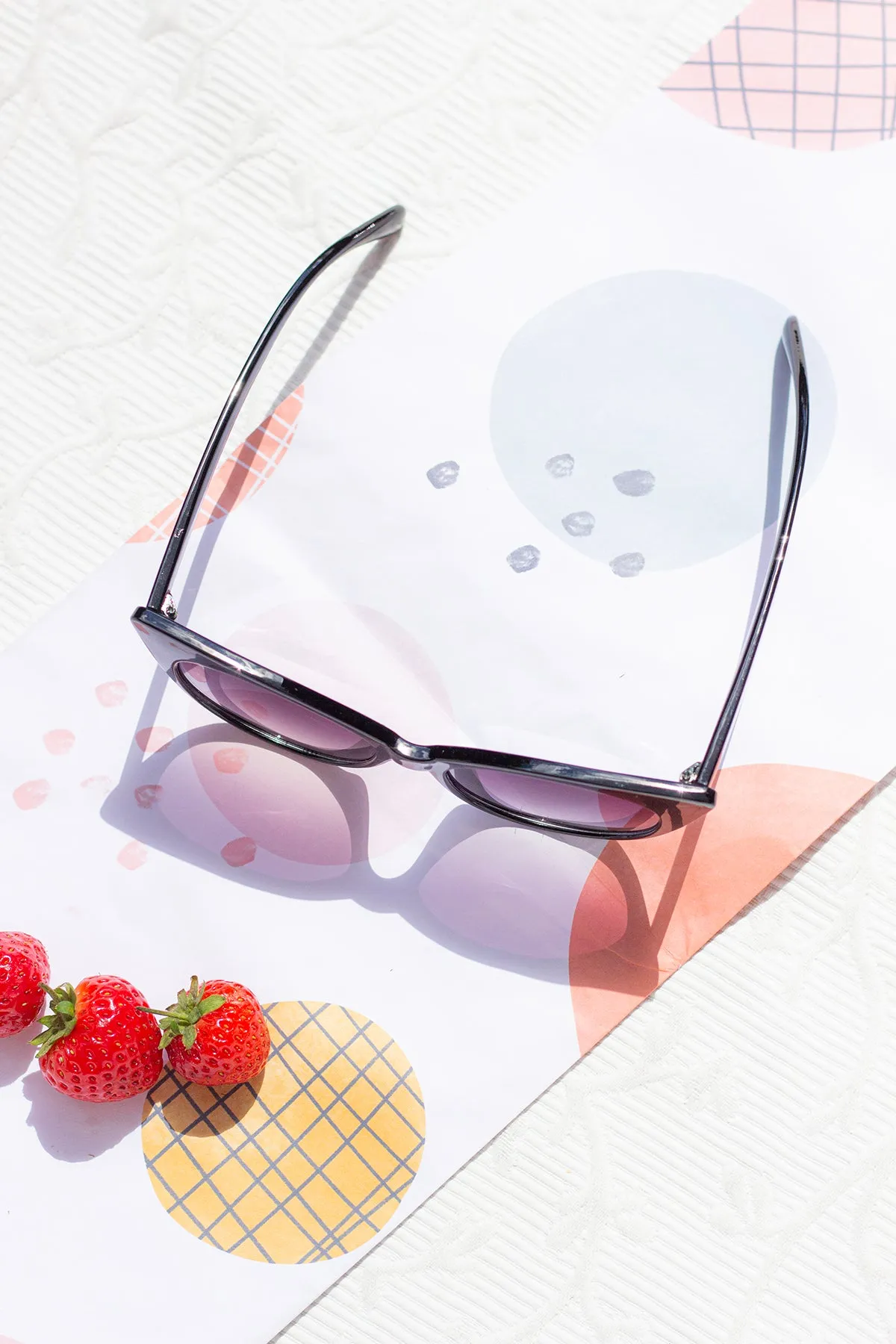 Oval Cat Eye Top Frame Sunglasses