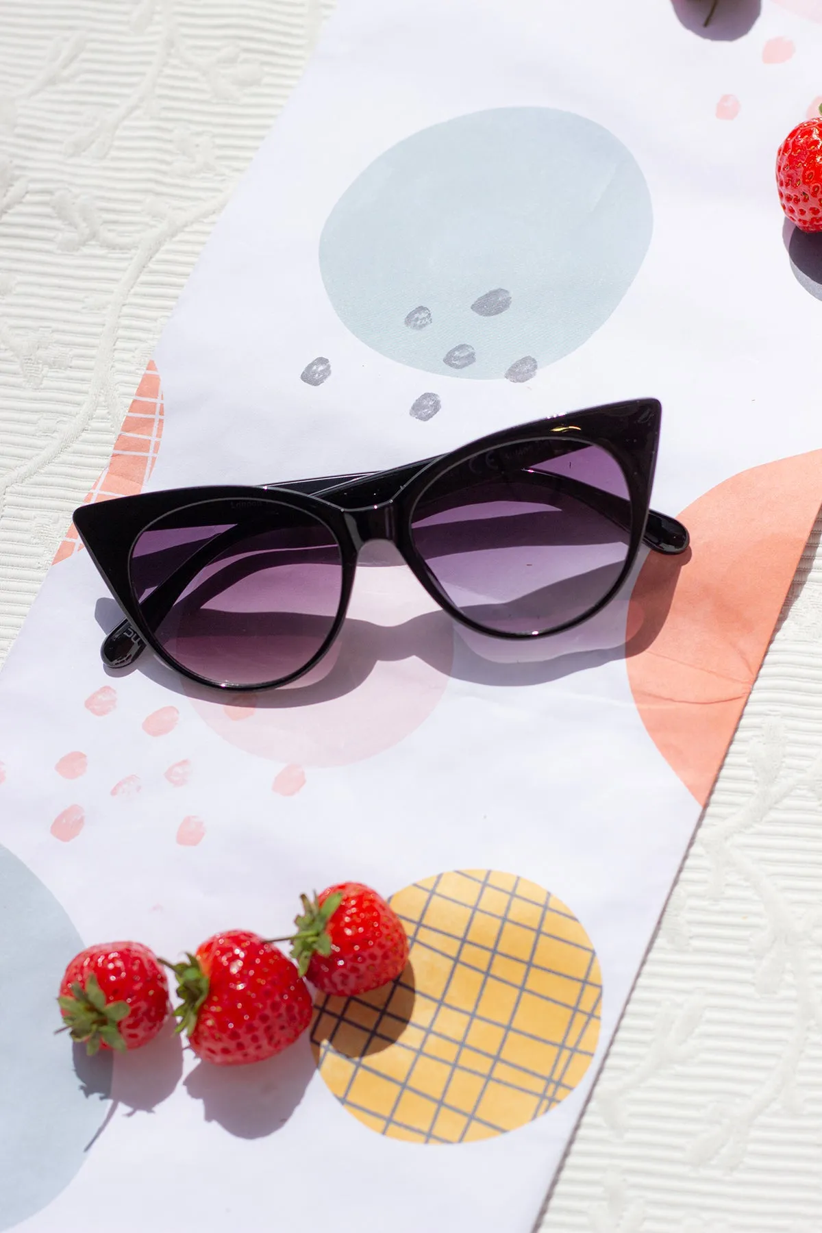 Oval Cat Eye Top Frame Sunglasses