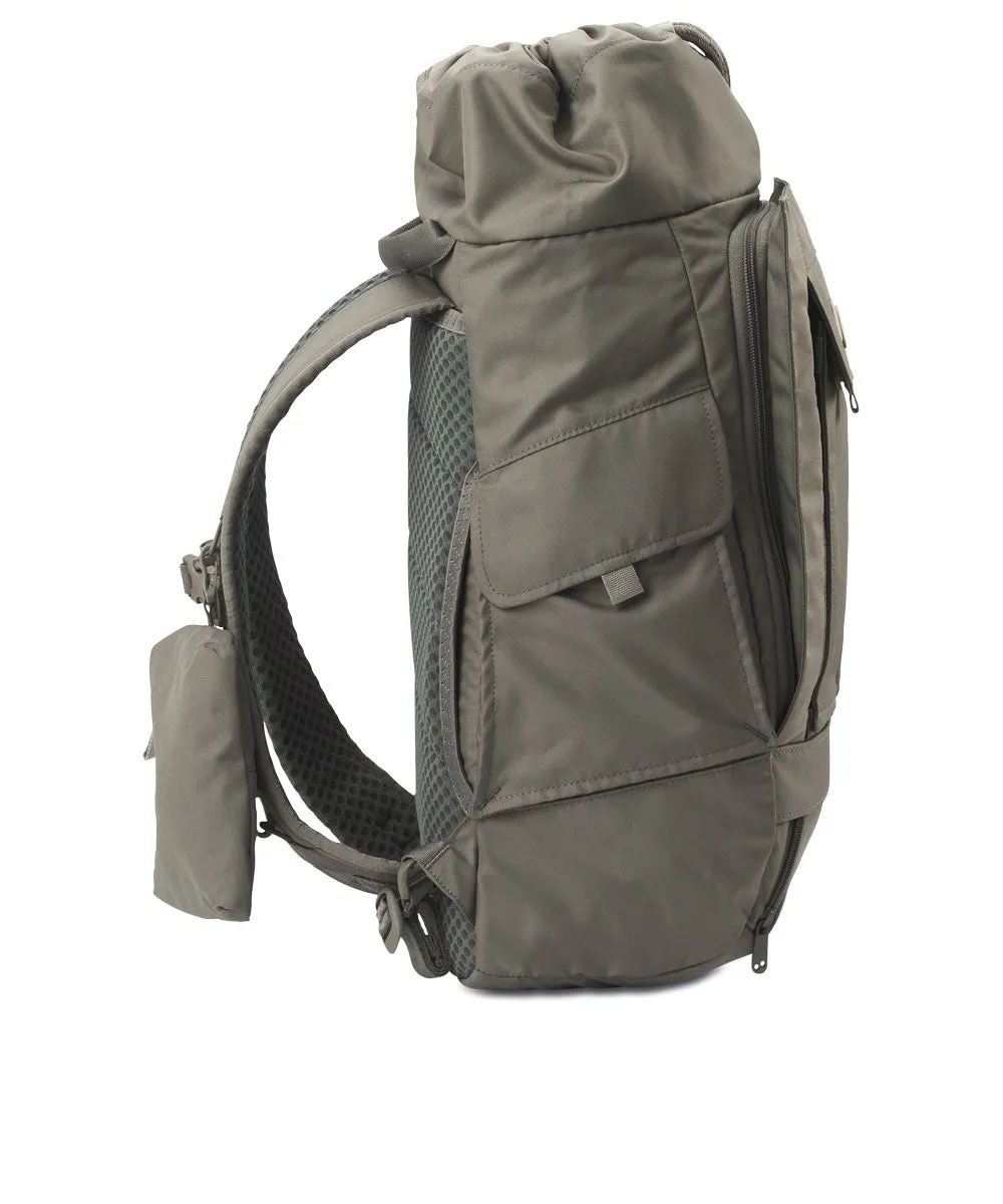 Pinqponq Blok Medium Rucksack aus recycelten PET-Flaschen Construct