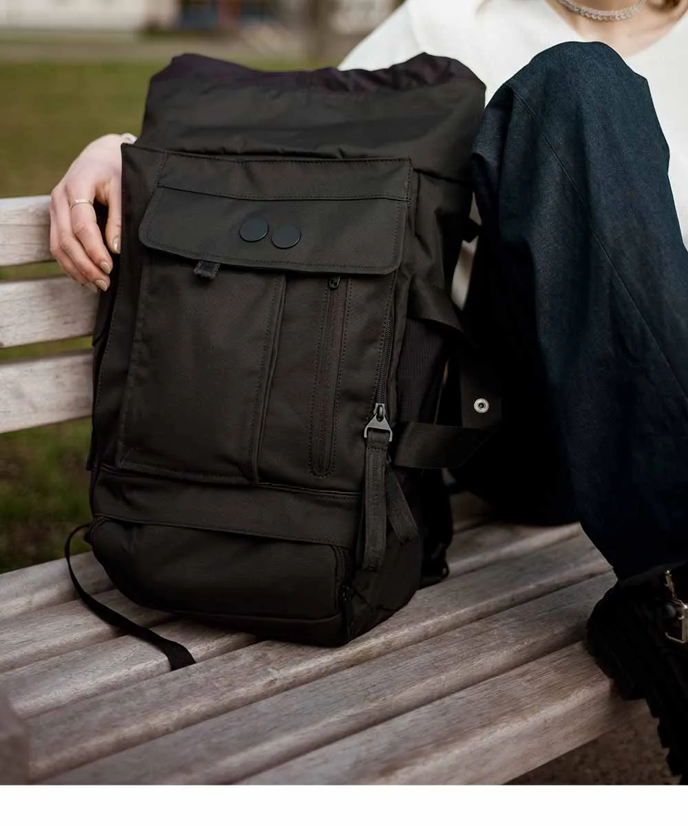 Pinqponq Blok Medium Rucksack aus recycelten PET-Flaschen Construct