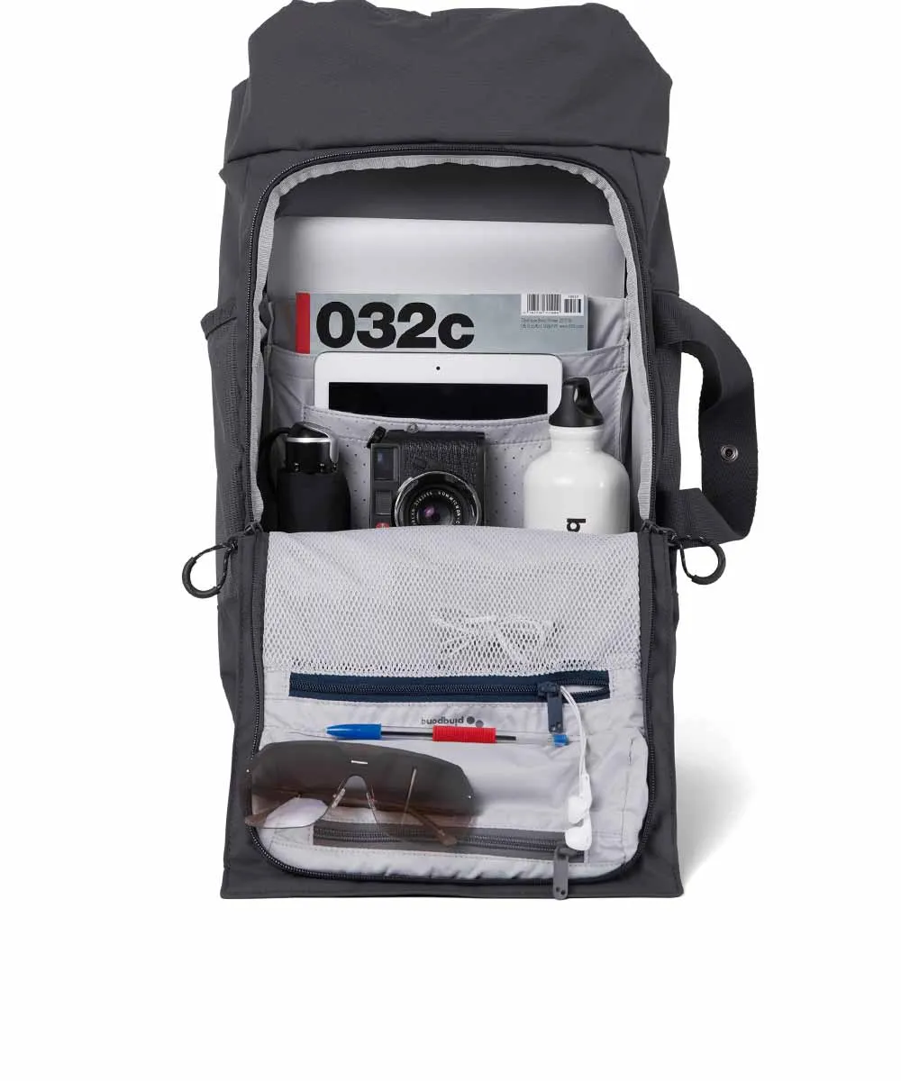 Pinqponq Blok Medium Rucksack aus recycelten PET-Flaschen