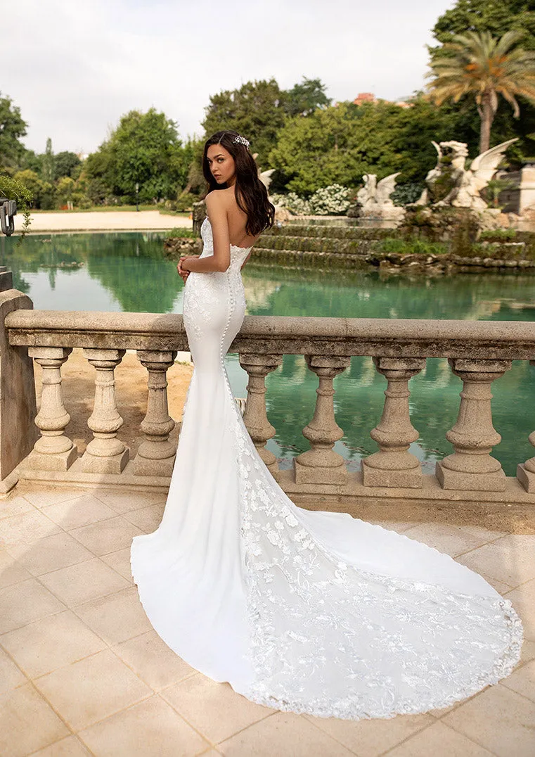 Pronovias "Epico"
