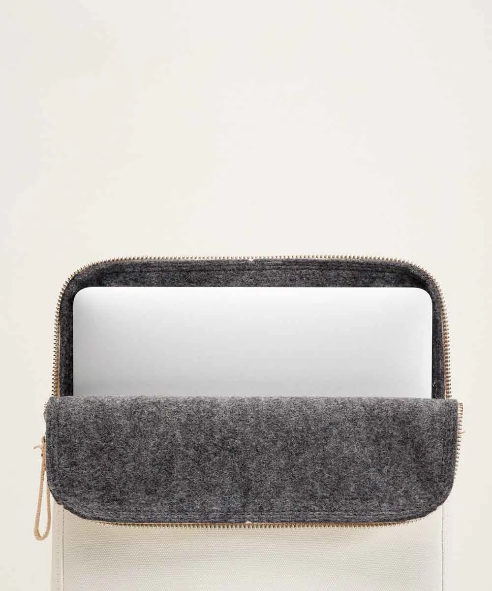 Qwstion Bananatex Sleeve for Macbook