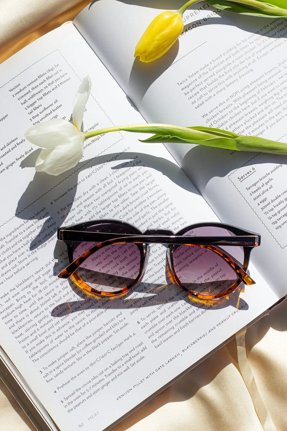 Retro Style Rounded Large Sunglasses