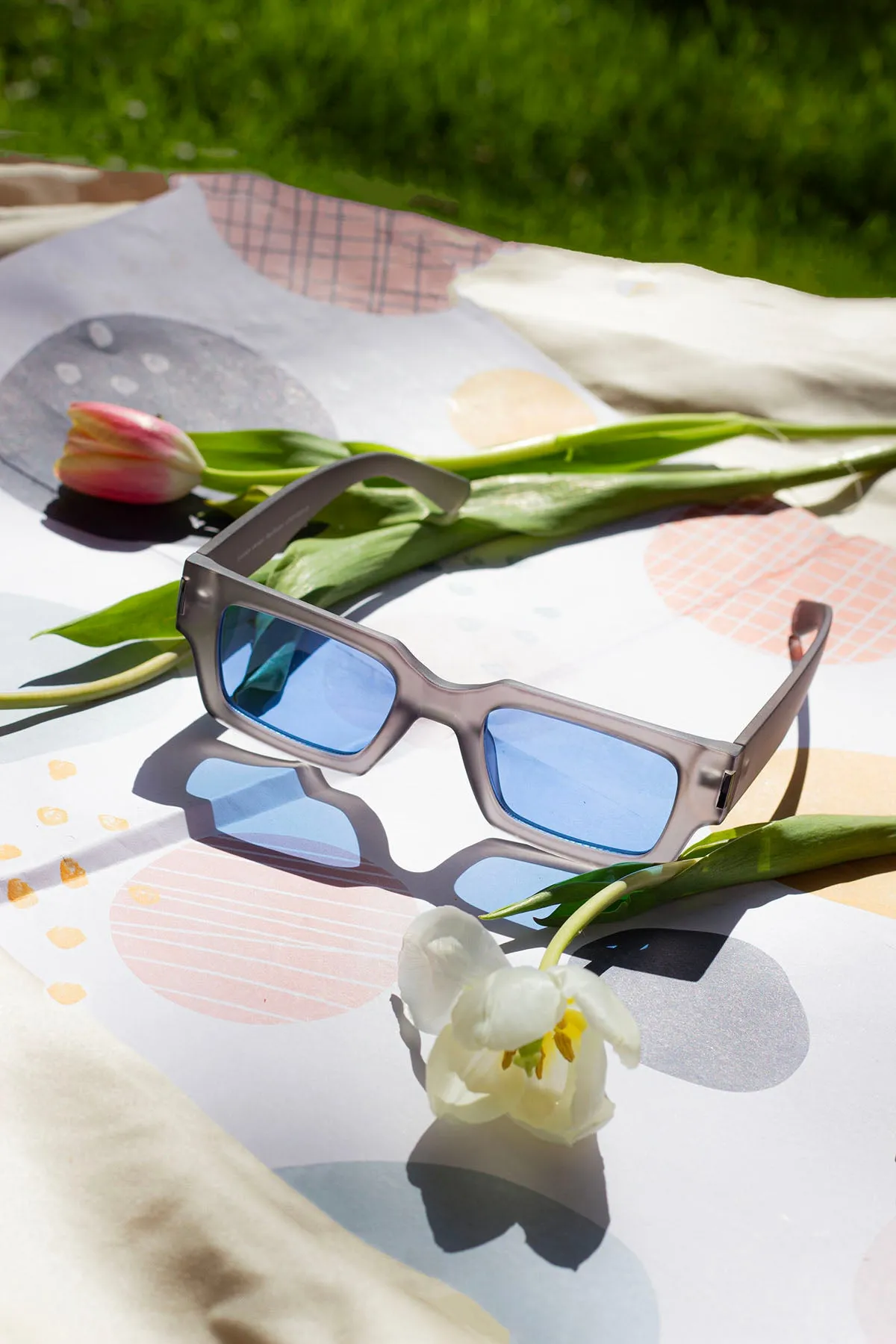 Thick Frame Mini Rectangle Sunglasses