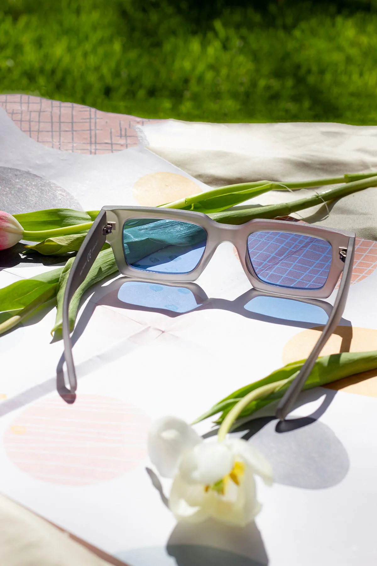 Thick Frame Mini Rectangle Sunglasses