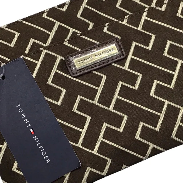 Tommy Hilfiger NWT Brown Wristlet