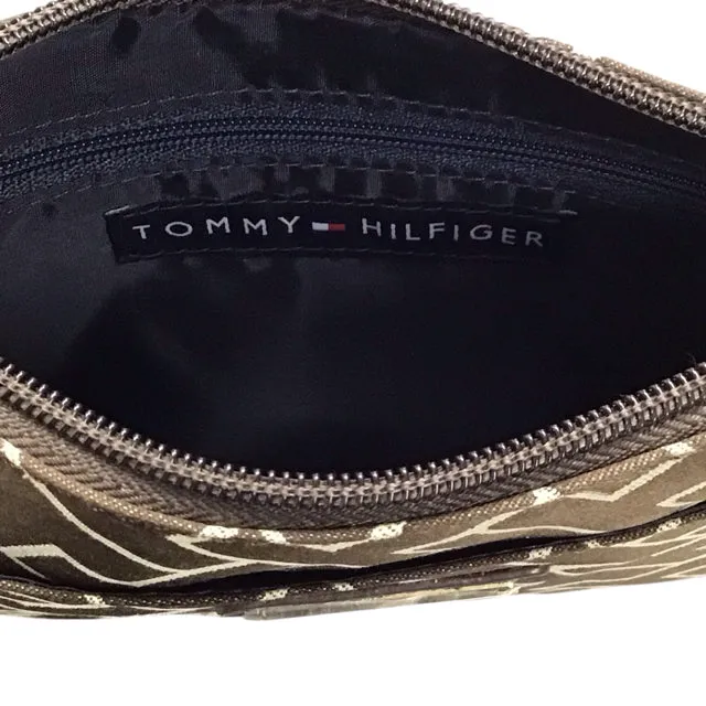 Tommy Hilfiger NWT Brown Wristlet