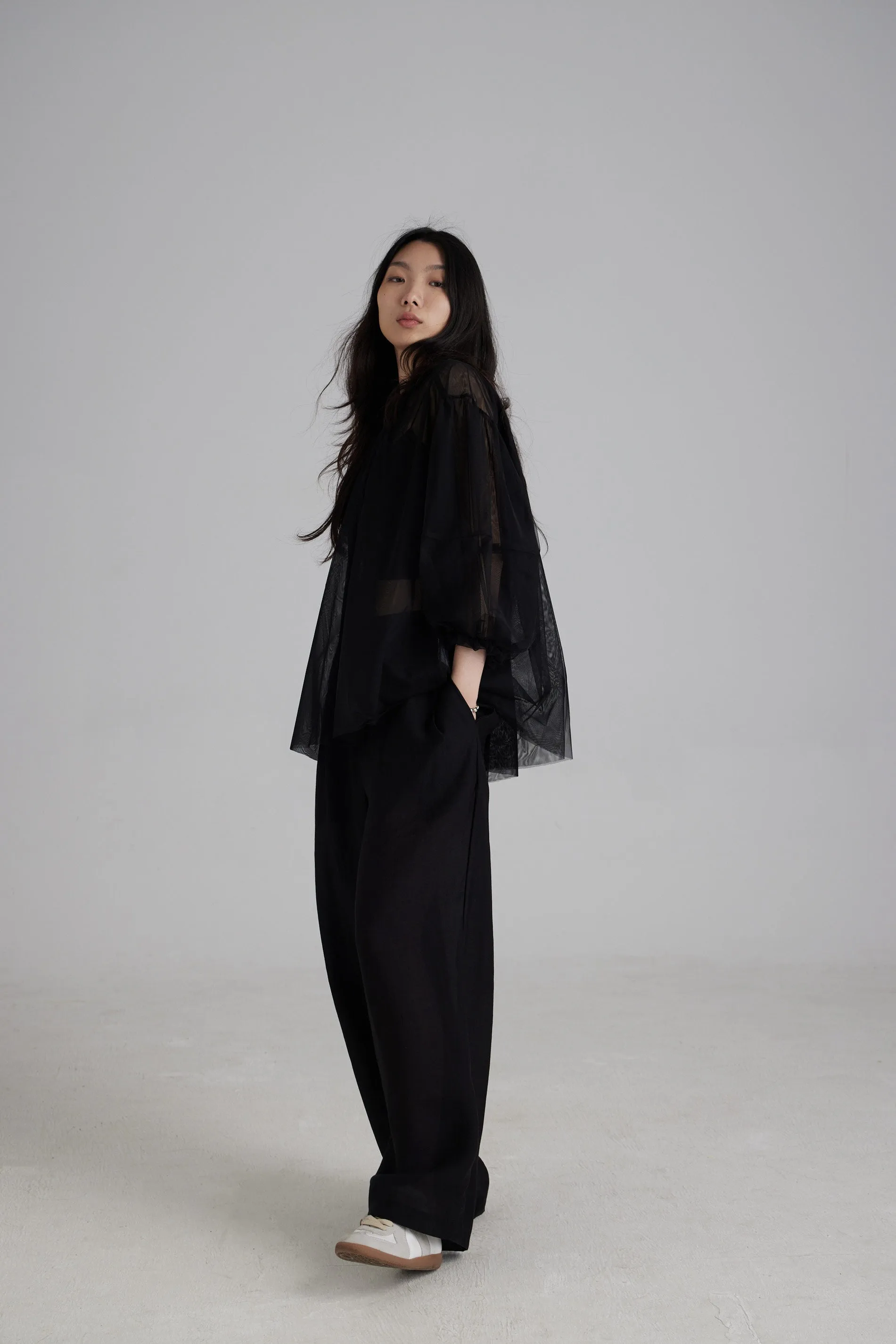 TR2419 Mesh Puff Sleeve Top