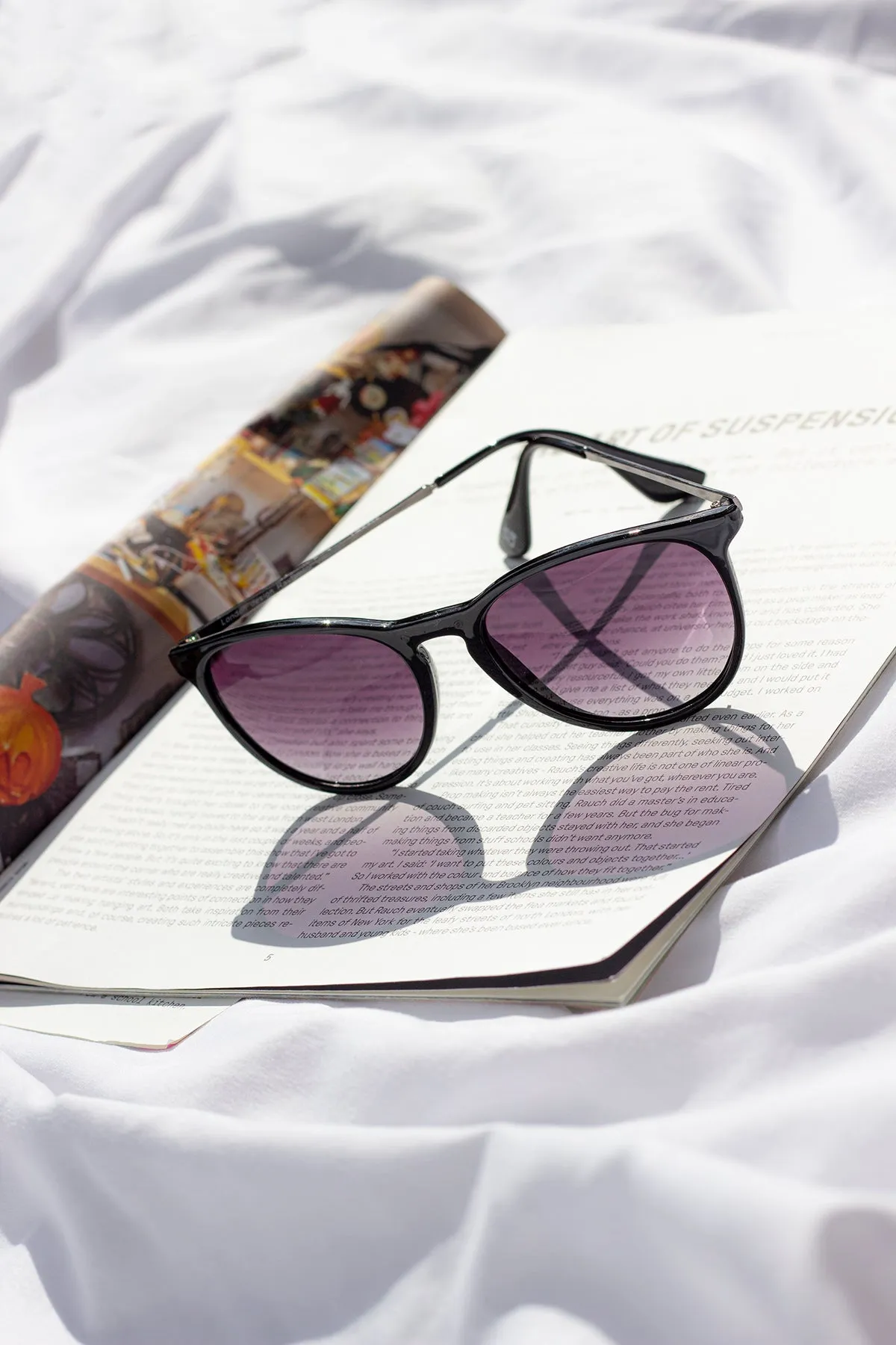 Traditional Style Sunglasses