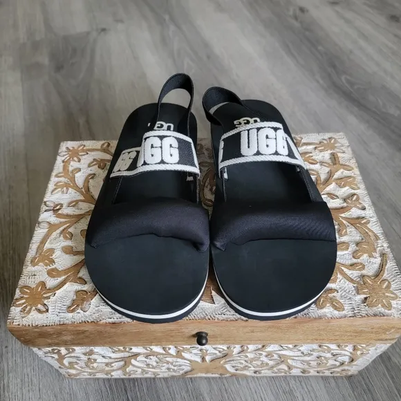 UGG Kids Suma Sling Sandal