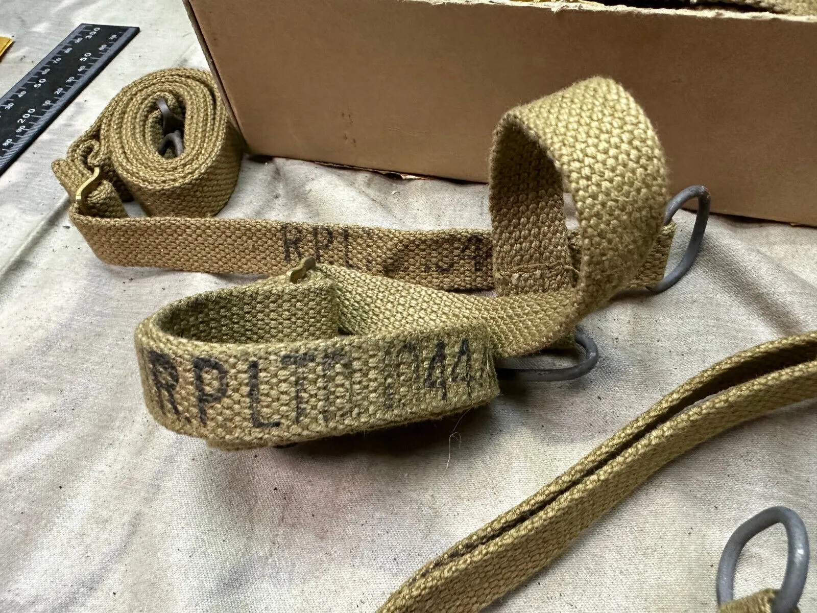 Unissued WW2 37 Pattern Sten Sling British Army - From Original Box
