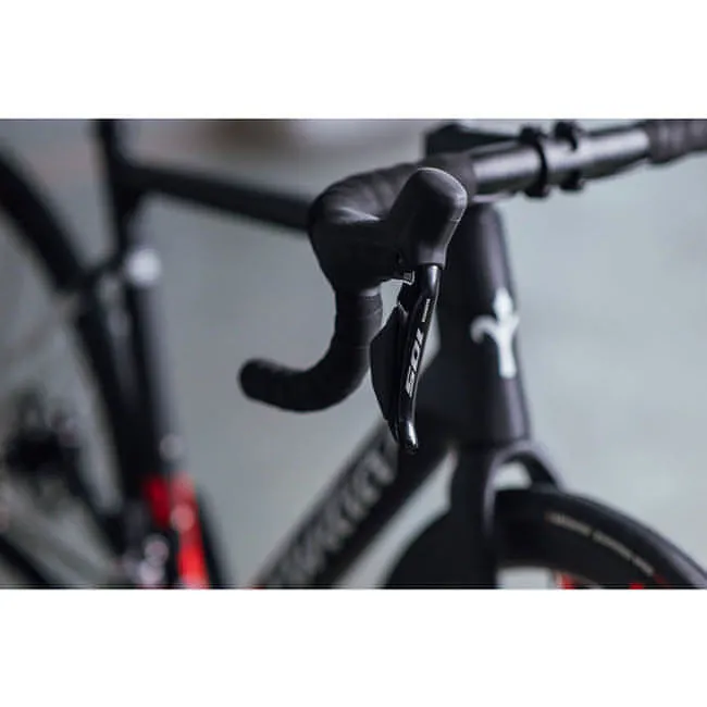 Wilier Triestina Garda Disc 105 Di2 Carbon Road Bike 2023 - Black & Red