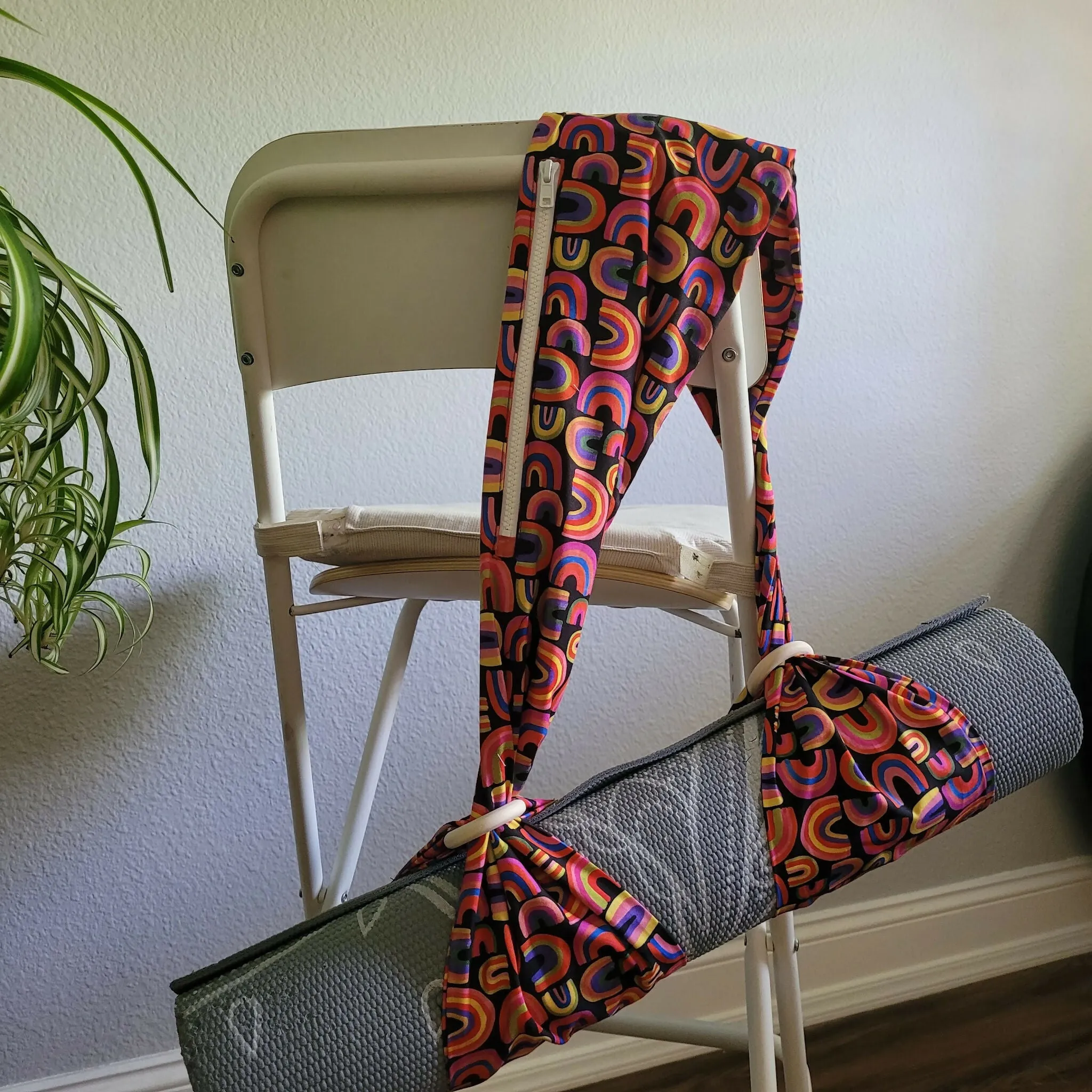 Yoga Mat Carrier With Zipper Pocket