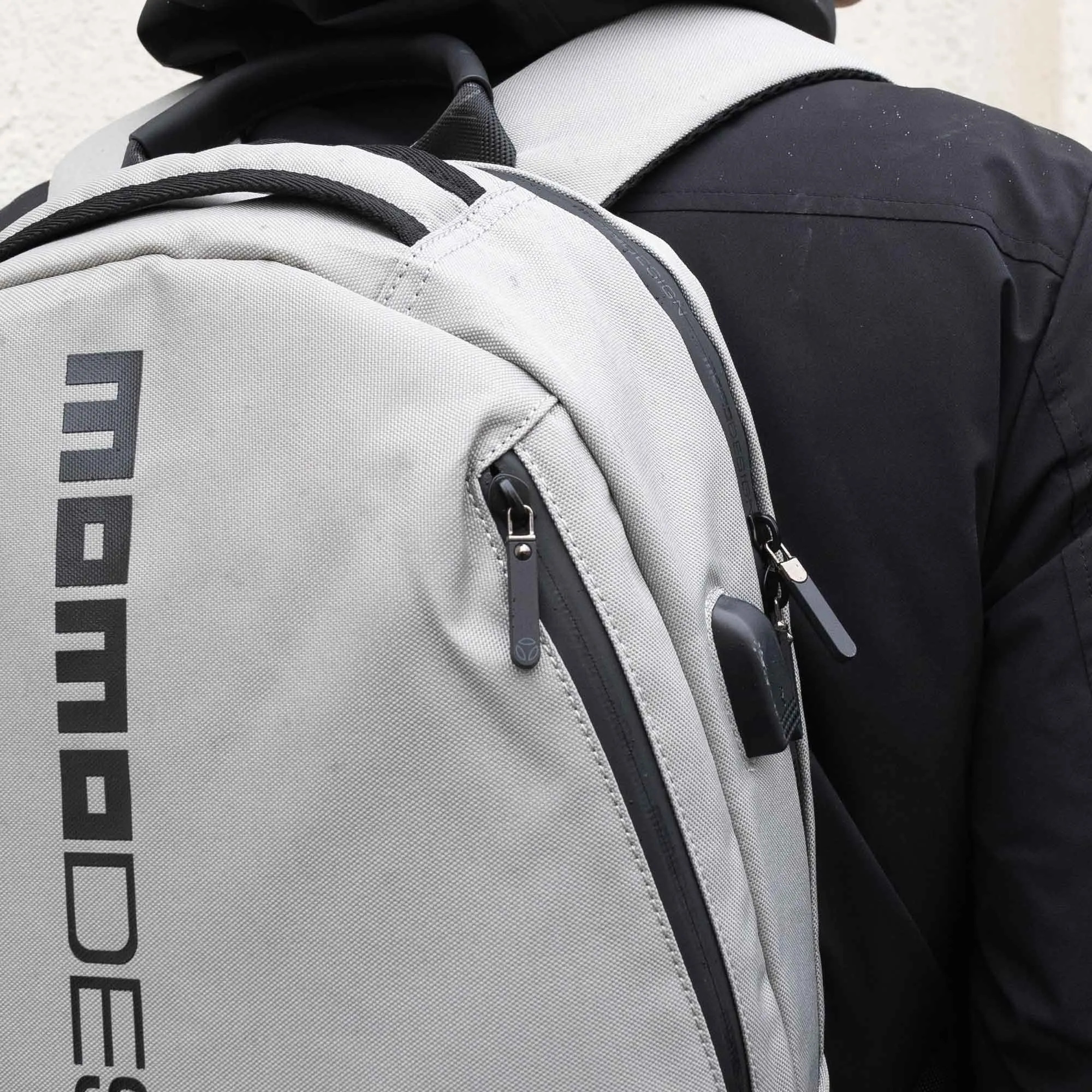Zaino sportivo Momodesign OVO Trend grigio decal nera